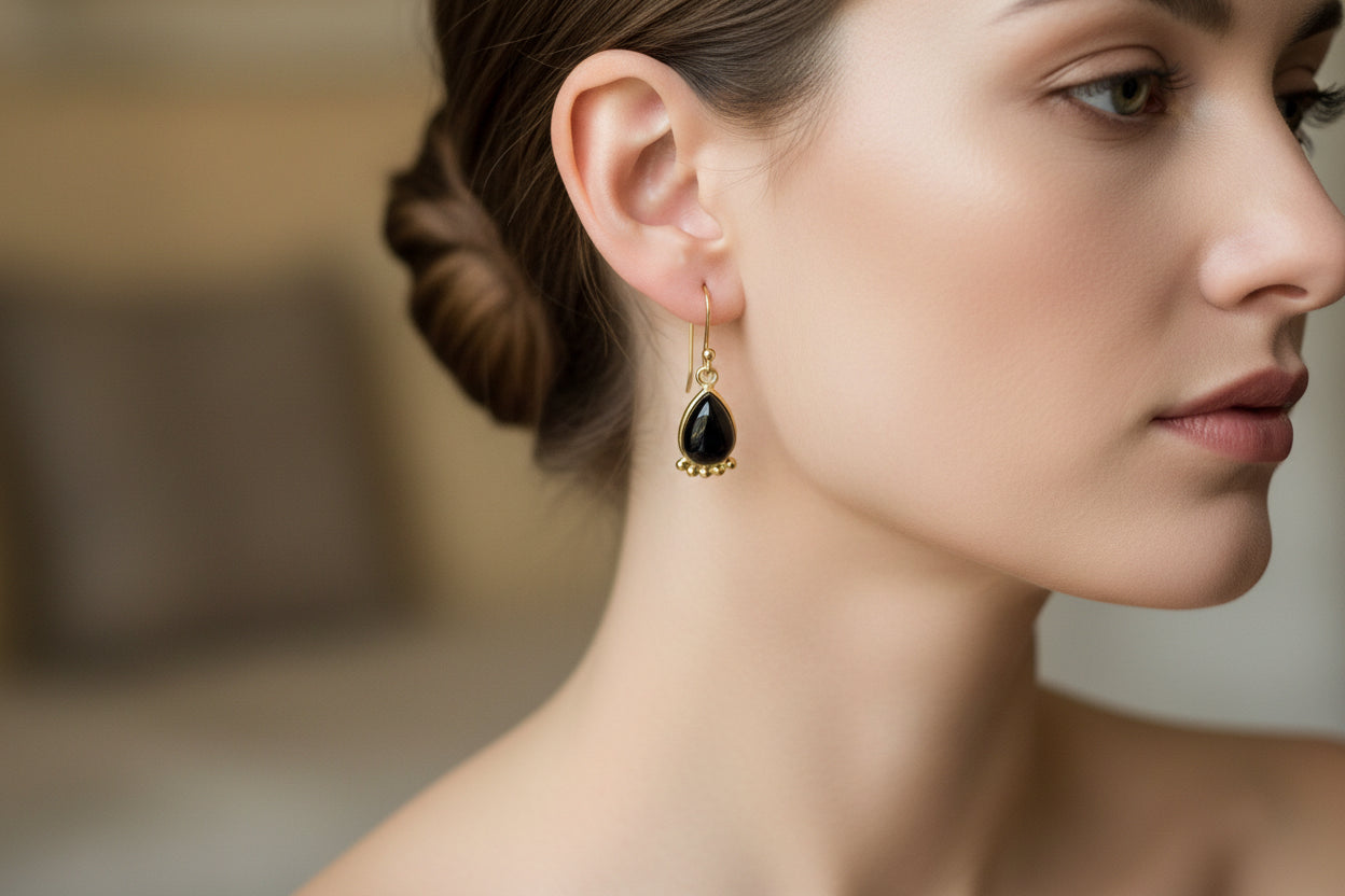 Black onyx gold plated short earrings