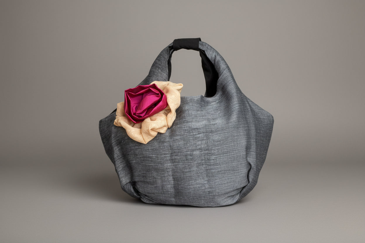 Flora_slouchy_handmade_bags_-_bag_006-_in_studio With pink and cream flower