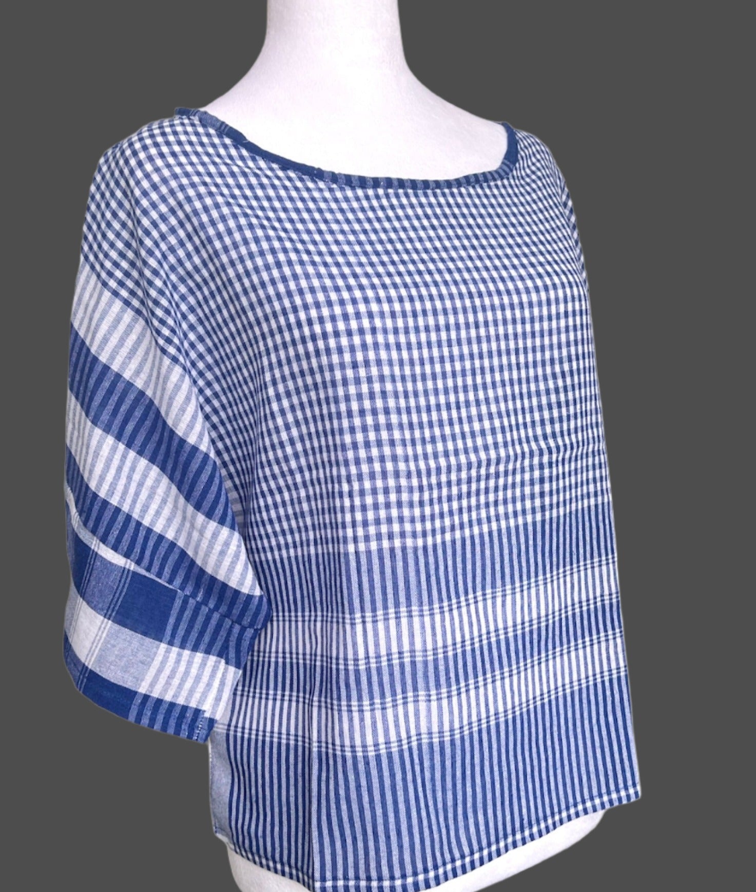 Neeli Gamchha Top