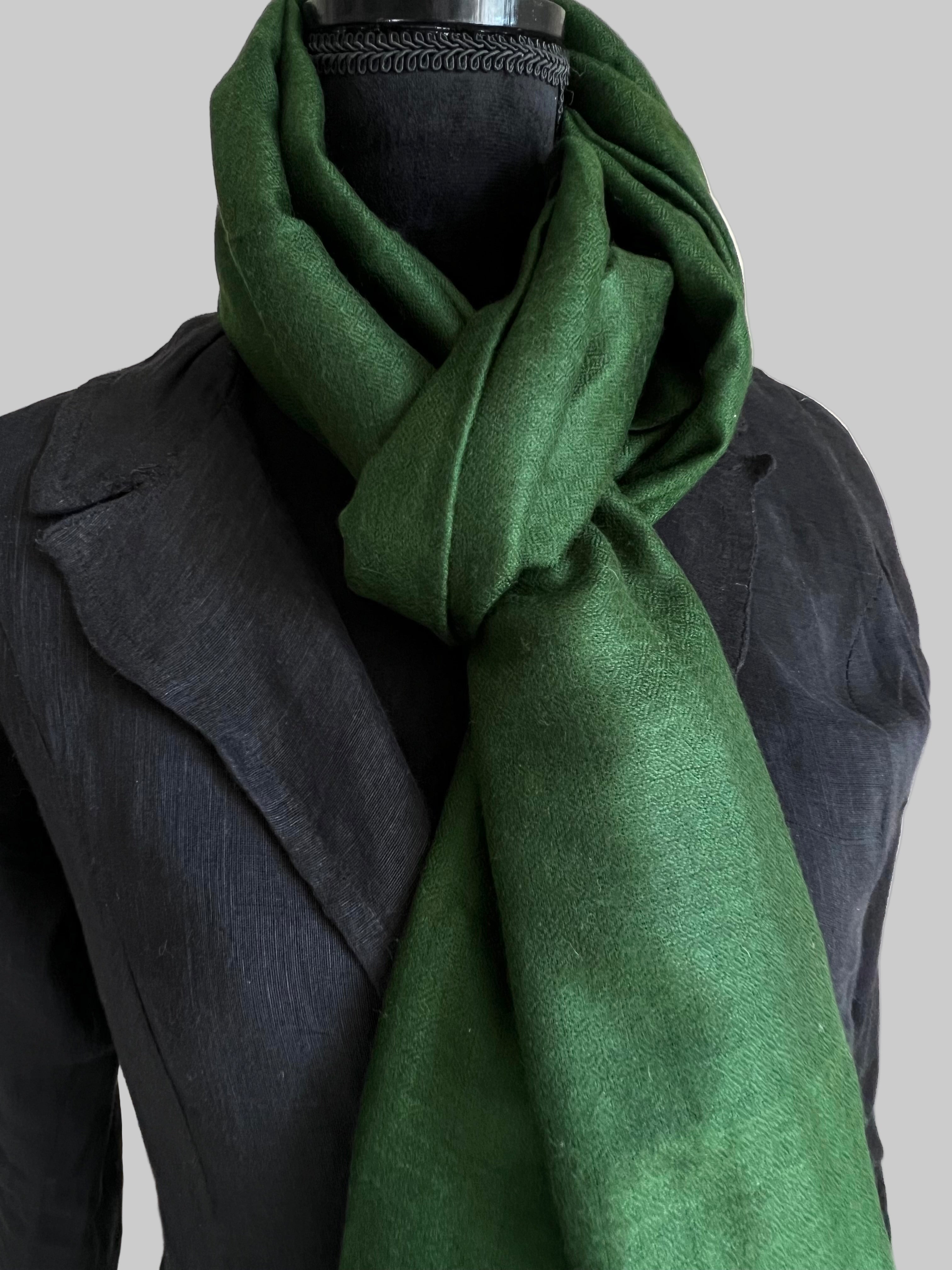 Pure Pashmina Luxury Scarf - Dark Green - close up