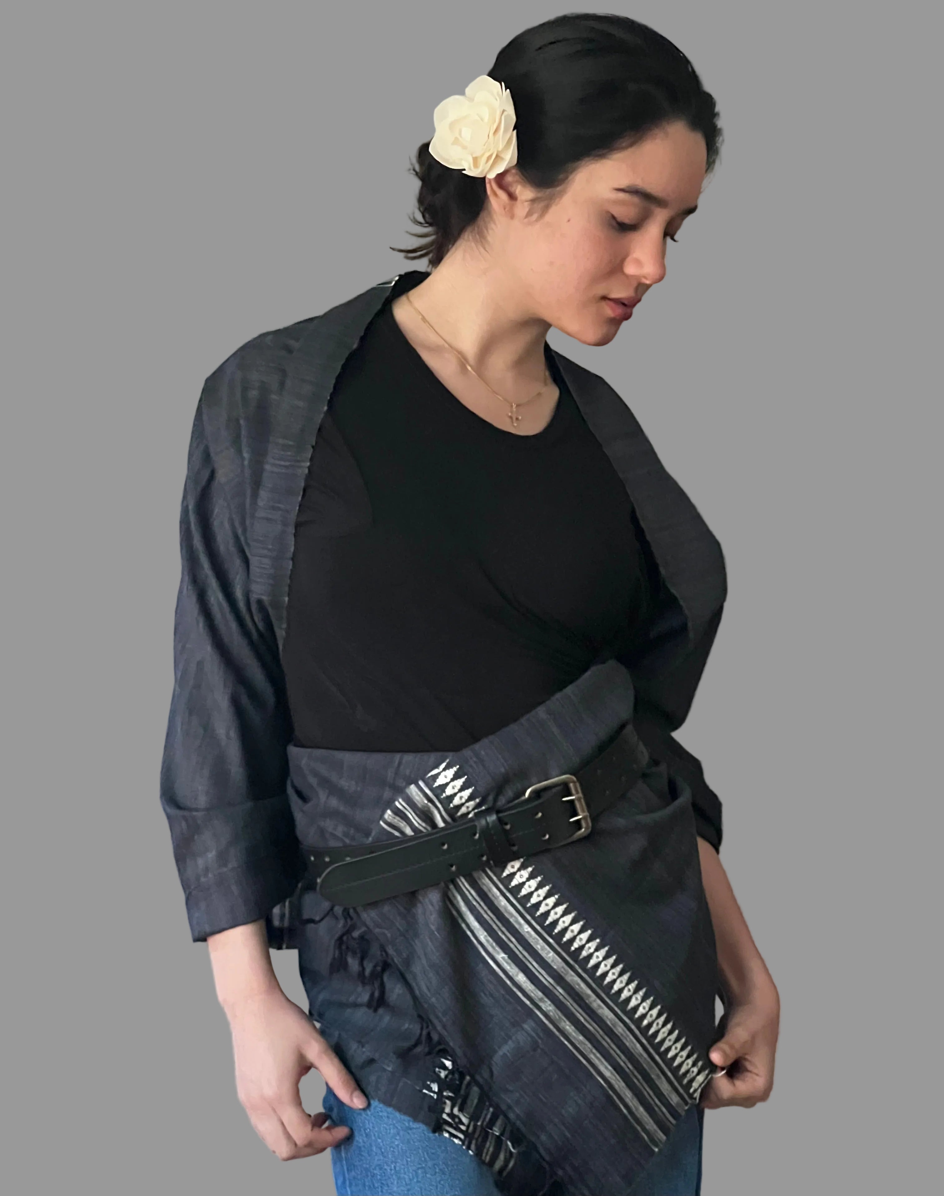 Charcoal vegan Silk scarf with diamond motifs - on woman