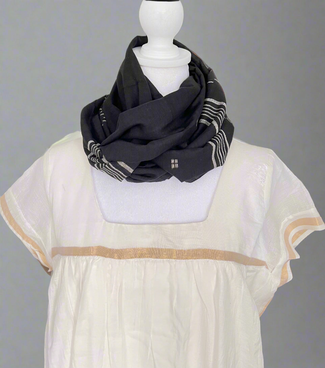 Black Beauty Jamdani Scarf