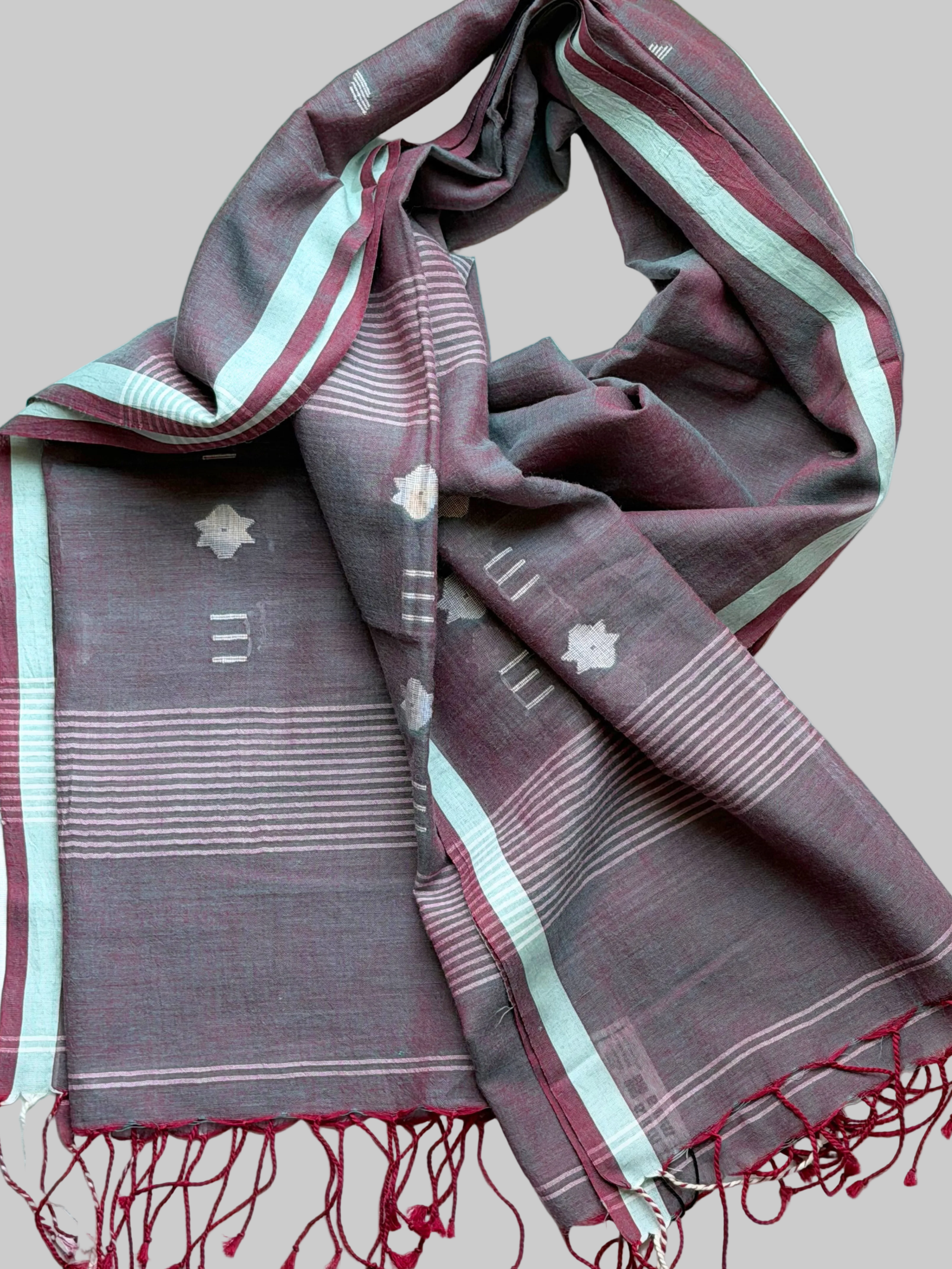 Purple_Rhapsody_muslin_jamdani_scarf